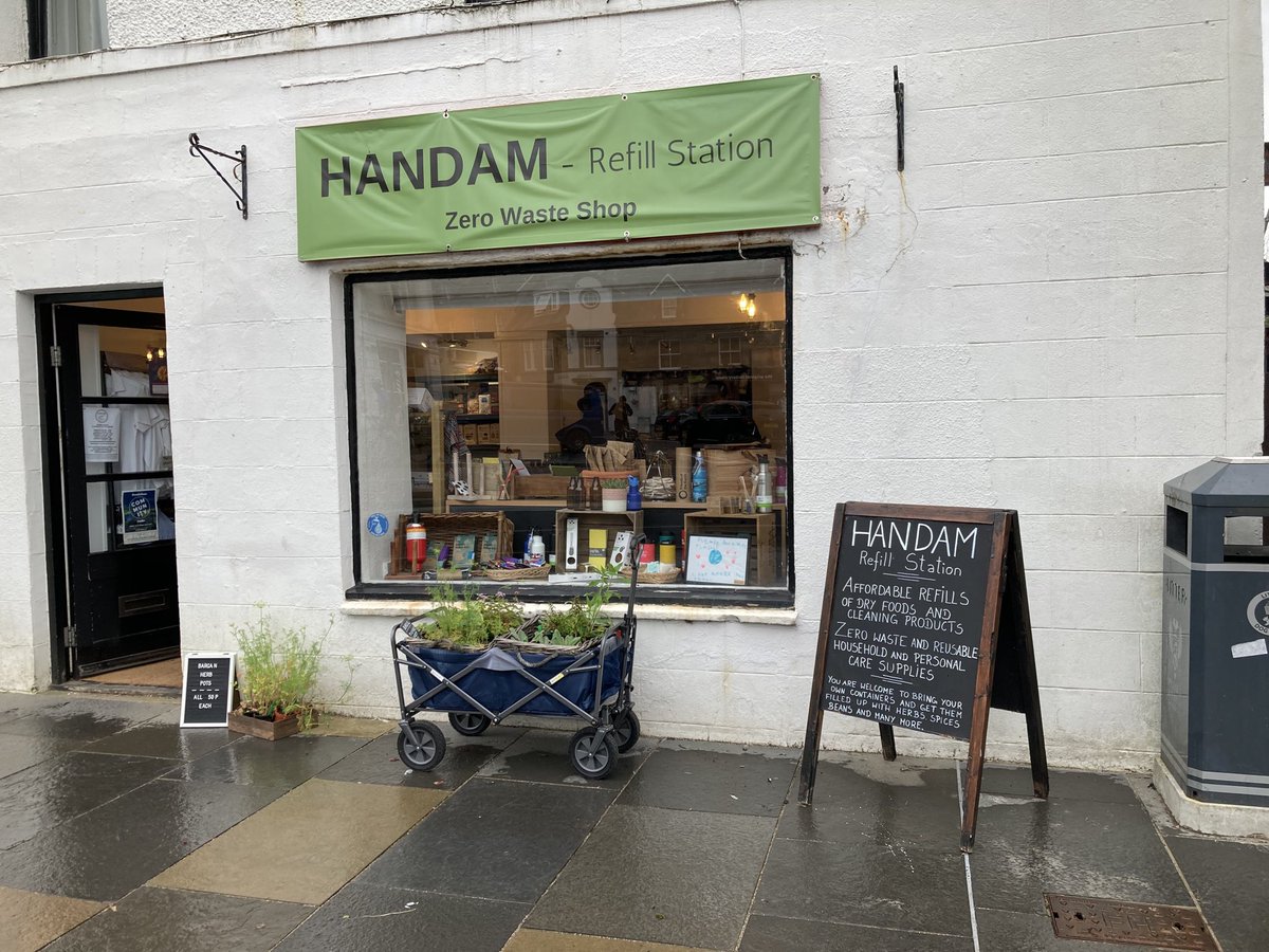 ValHindmarsh's tweet photo. Well impressed this wk by #Aberfeldy (1st Fair Trade town) & #Handam where you can fill your containers & #Dunkeld’s #CorbenIc for your vegan purchases. Every shopping centre in UK should have these options #PlasticPollution @GraceREThomas @hannahmmalcolm https://t.co/Xo0W2oRIM0