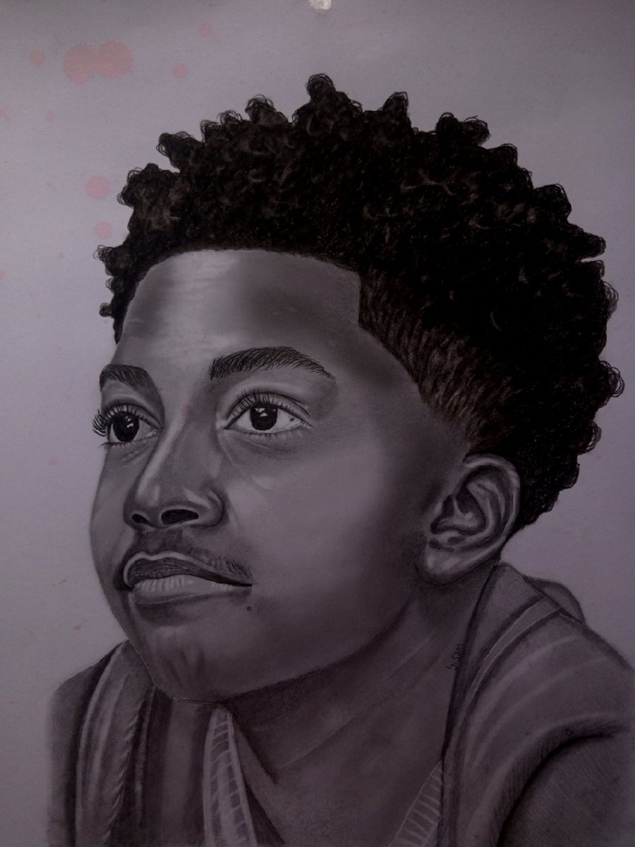 AwessomeRoy's tweet photo. My first Artwork in 3 months.
I drew this for you @MilesBrown I am a big fan, thanks for putting a smile on my face #blackish #BlackPanther #BlackLivesMatter https://t.co/9l7RwkJ15H
