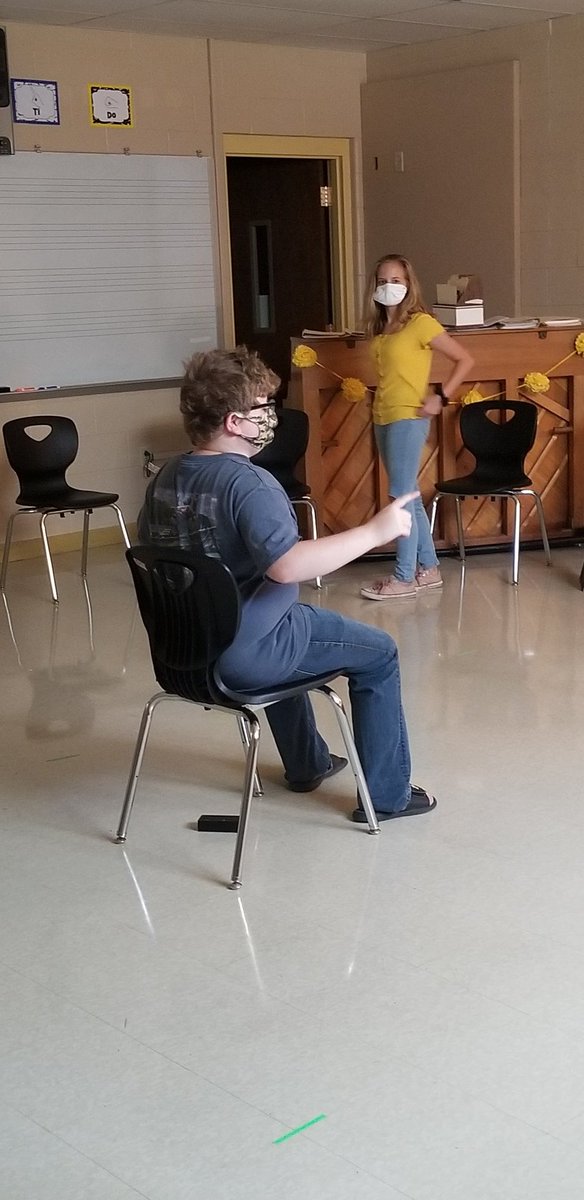 14janbailey's tweet image. @abbeyordway Students are enjoying playing "Dog gets the Bone" in Arts Live 7 #soundstudy #fmsteach