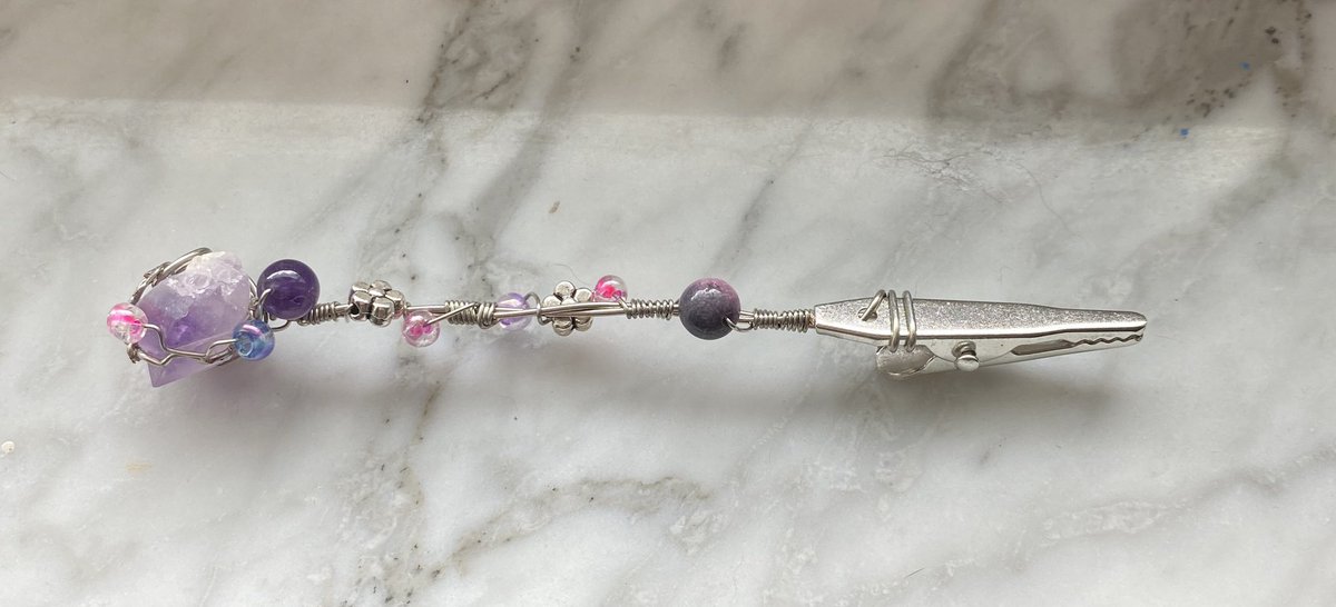 beadeddreams421's tweet photo. GIVEAWAY TIME🧚‍♀️✨
This time i’m giving away an amethyst floral roach clip/joint holder
Rules to enter:
🧚‍♀️Must b following me
💕RT this tweet
✨Reply and tag 3 friends! 
Multiple entries allowed, giveaway ends 9/8 https://t.co/DXDCKsA6dP