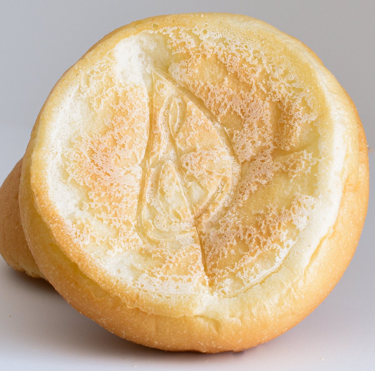 Look for the leaf. <a href="/carebakery/">Care Bakery</a> buns have their #glutenfree guarantee built in. The logo on the bottom of our buns gives you the confidence that the buns are safe for you to eat.