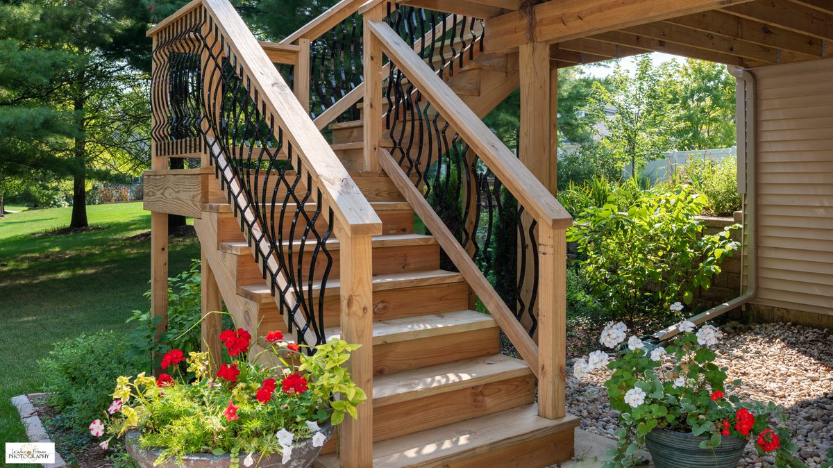 NewLeafRemodel's tweet photo. Photos from our latest deck builds are here! It's never to early to start planning for spring! https://t.co/11eFz7Ct2Q