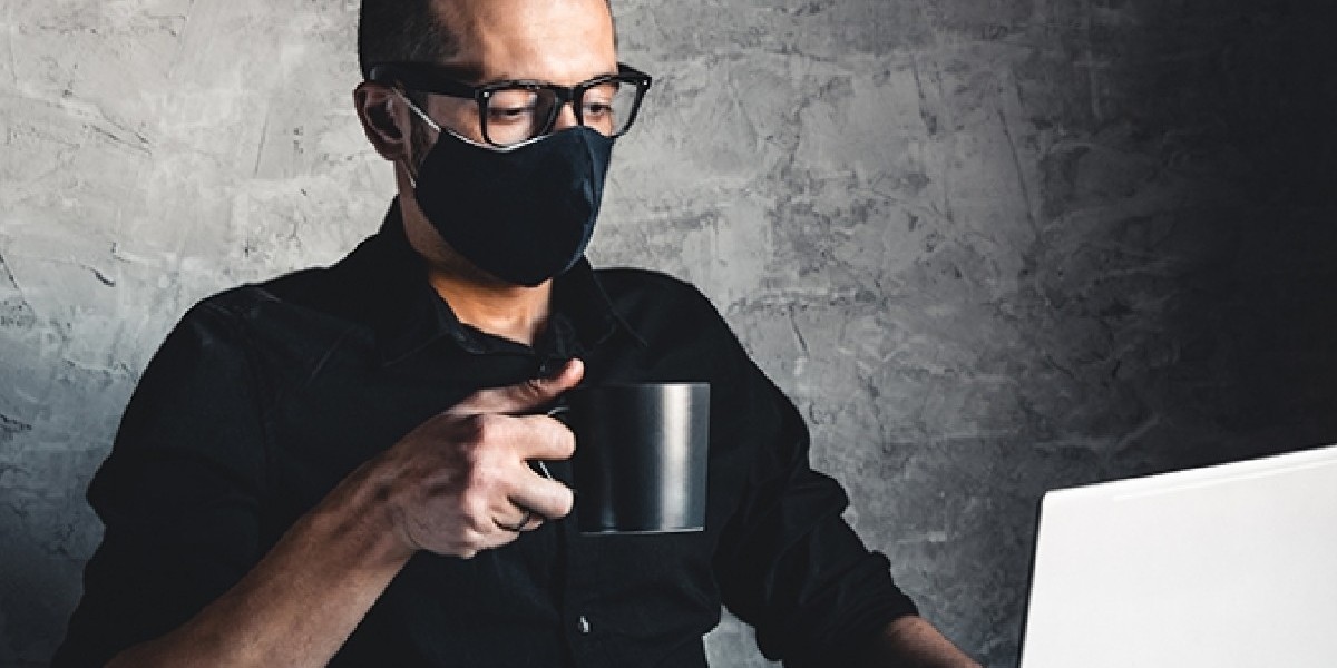 UofGAlumni's tweet photo. 🚨NEW THIS FALL 🚨 

Alumni are now eligible to join #UofG students in this newly launched online course believed to be the first of its kind in Canada! 

Learn about pandemics from scientific, cultural, historical and societal perspectives. Read more: https://t.co/g0hixZi05J https://t.co/rNIvEVz2bw