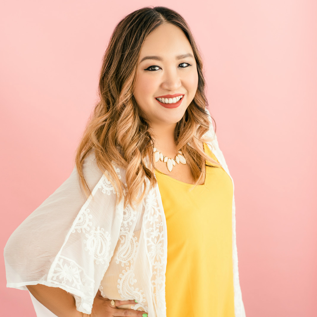 goodlimeco's tweet photo. Meet your new website coach. 👩🏽‍💻 Hey friend! 🤗 I'm Siska Hines, your website coach. I've been in the web design and consulting space for over 12 years.
#intro #selfintroduction https://t.co/V51DqRV1cC