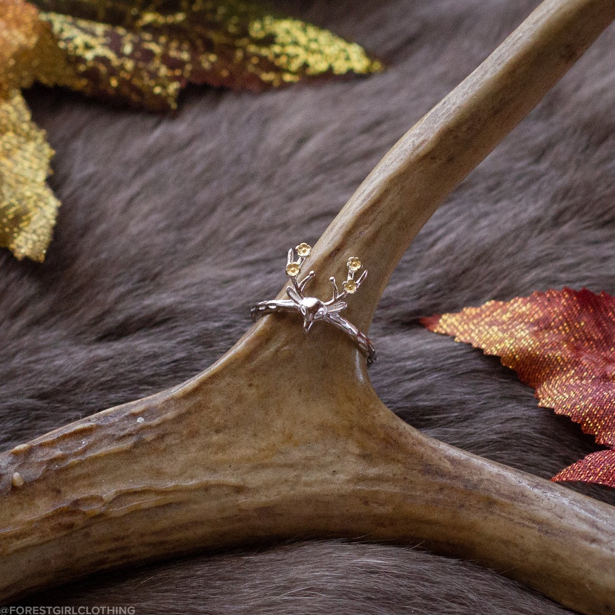 forestgirlco's tweet photo. It's Friday! You know what that means~ new treasures are here🌿
https://t.co/vQP4AHqFrZ 🐦🦌💮
#jewelry #morikei #morigirl #forestgirl #vintageinspired #uniquetreasures #inspiredbynature https://t.co/ntqdpYSf97