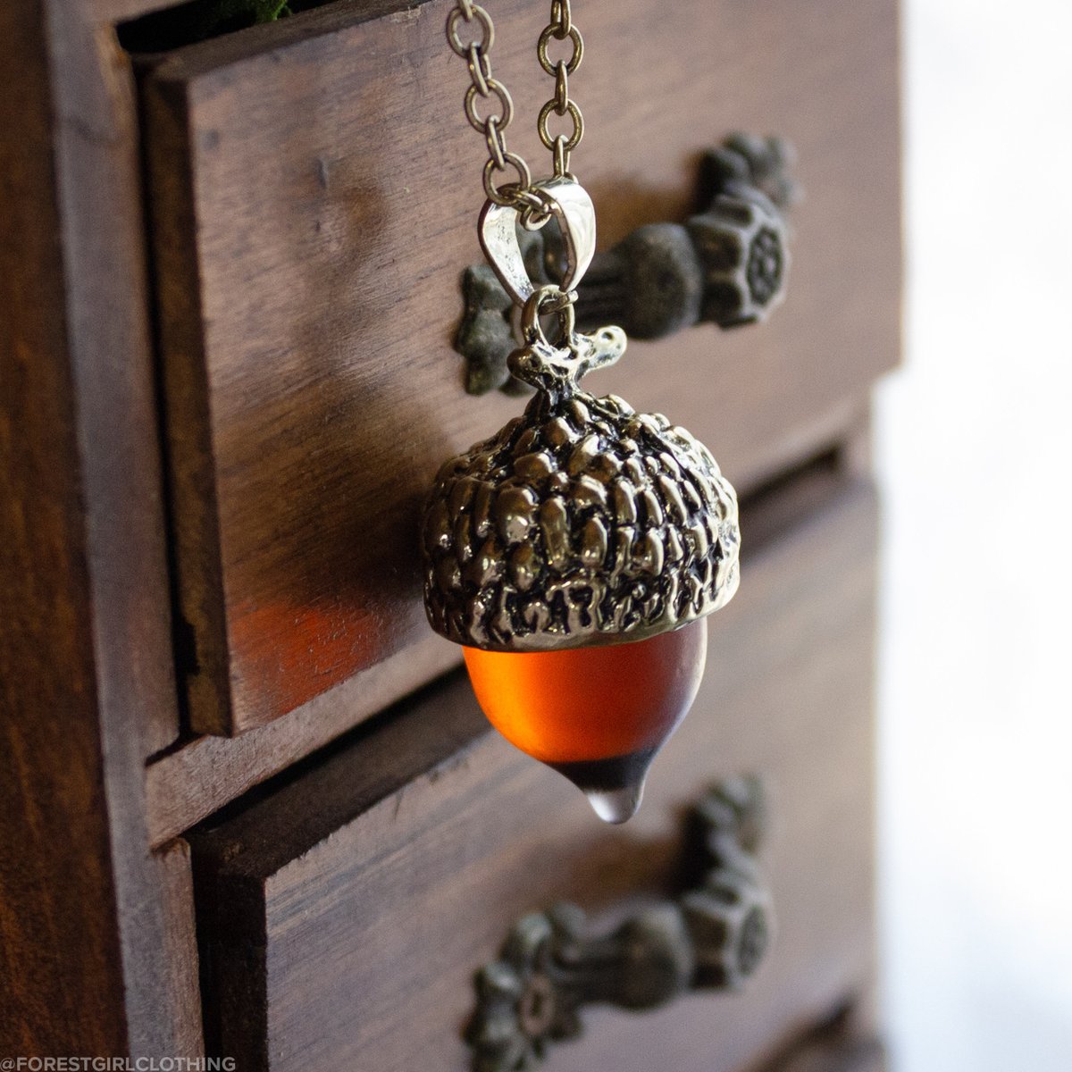 forestgirlco's tweet photo. It's Friday! You know what that means~ new treasures are here🌿
https://t.co/vQP4AHqFrZ 🐦🦌💮
#jewelry #morikei #morigirl #forestgirl #vintageinspired #uniquetreasures #inspiredbynature https://t.co/ntqdpYSf97