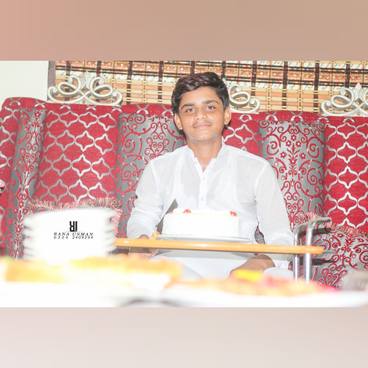 MLvlog's tweet photo. Indoor Shoot
...
Picture credit : @RanaUsm80708992
..
#photography #mobileshoot #pakistanpics #pakistanmodel #ranausman7330 #massonlarka #DSLR #adobe #photomanipulation #photoshoot #repost #paidshoot #pictureoftheday #photooftheday #RUStudio #challenge #pursuitofportraits https://t.co/kR5hky8ZV0