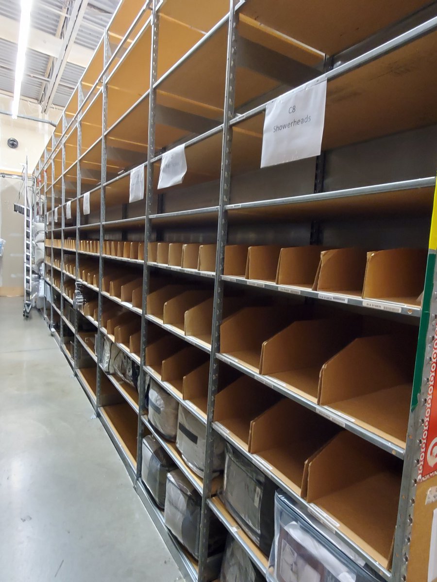 PaulECox3's tweet image. Bath DBO Colleen knows everything has a home! 🏠 Great endcaps and her ladder less backroom is organized to match the floor. It&apos;s sooo beautiful!!  🤩🤩 #g194 #d117 #everythinghasahome #expectgreatnessthenexceedit @heit_tim @afadnesstarget