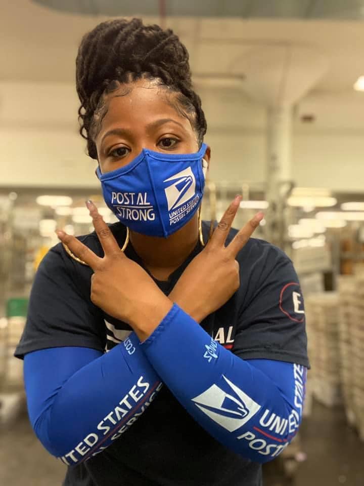 michaelcdeibert's tweet photo. #SaveUSPS #postalstrong #voteblue https://t.co/hKLwxxAHsX