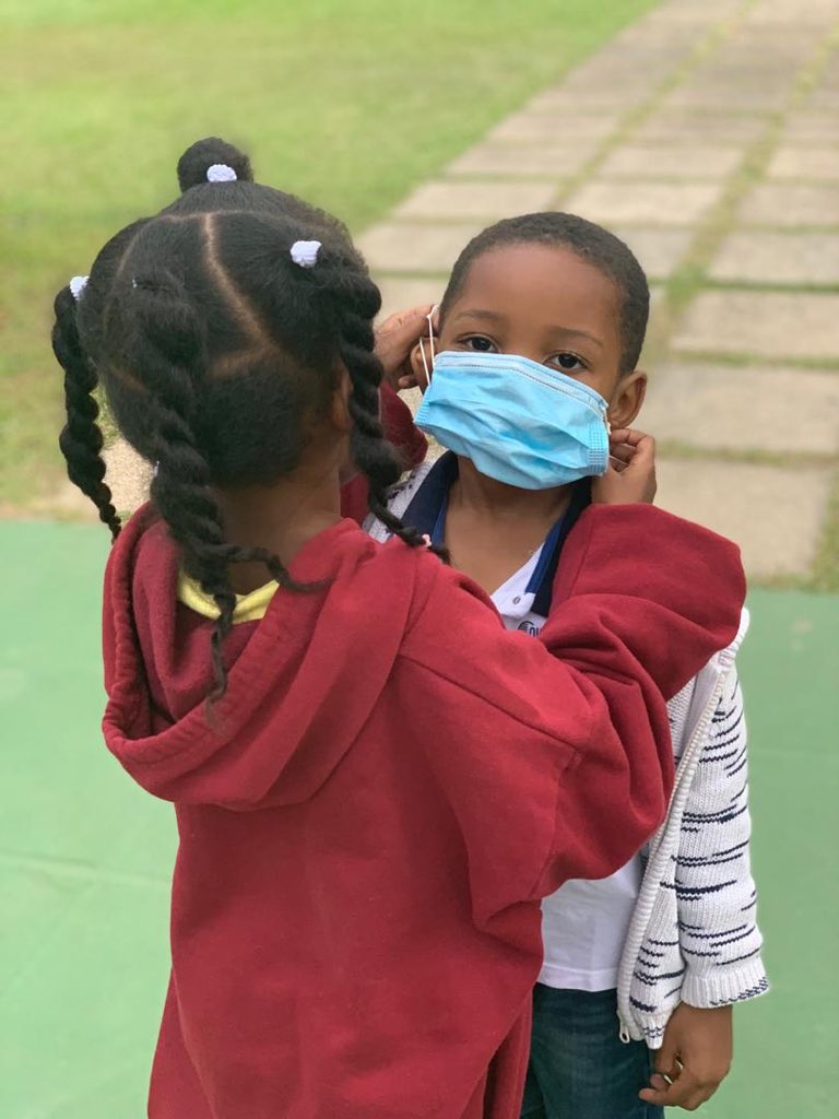 Fière de mes petits anges, le message est passé ❤️

Vous aussi, faites comme eux, n’oubliez pas votre masque.

🦠❌