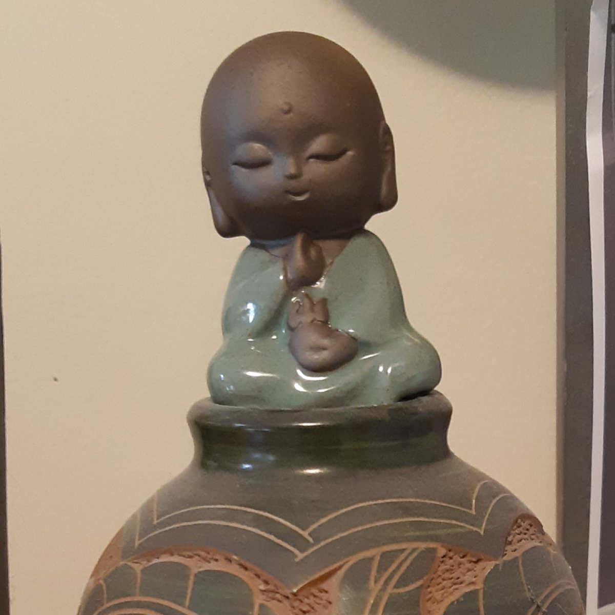 Kylebcactor's tweet image. My day today is going to start like this and end like this. Peace and love.