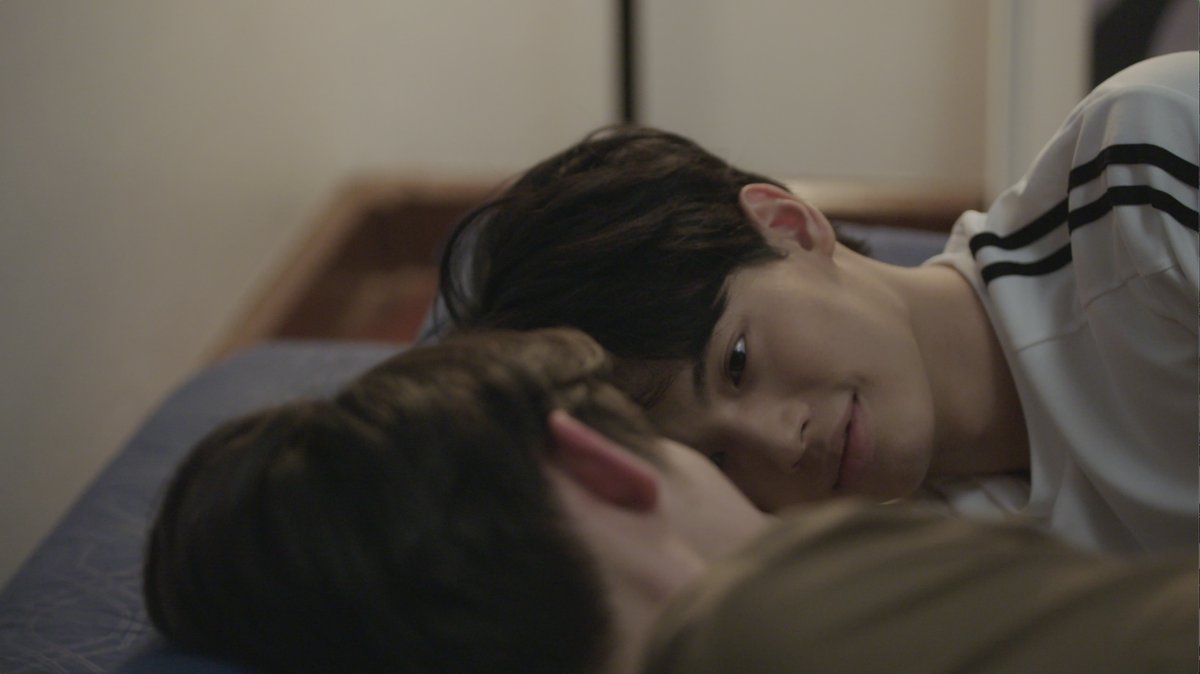 GMMTV's tweet photo. กอดๆน้าาาาา >////////<

#ยังคั่นกูEP4 #Still2gether
#GMMTV #GMM25 
@bbrightvc @winmetawin https://t.co/X7h9ntTVuA