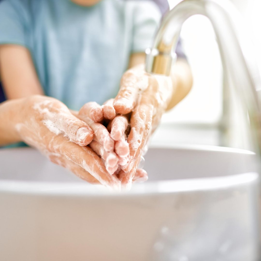 effgroup's tweet image. EFF Product Watch: Singing Hand Wash 🧼️

Baylis &amp;amp; Harding (UK) has released a hand wash that plays the ‘happy birthday’ tune twice to help children tackle the Covid-19 virus. 🎂