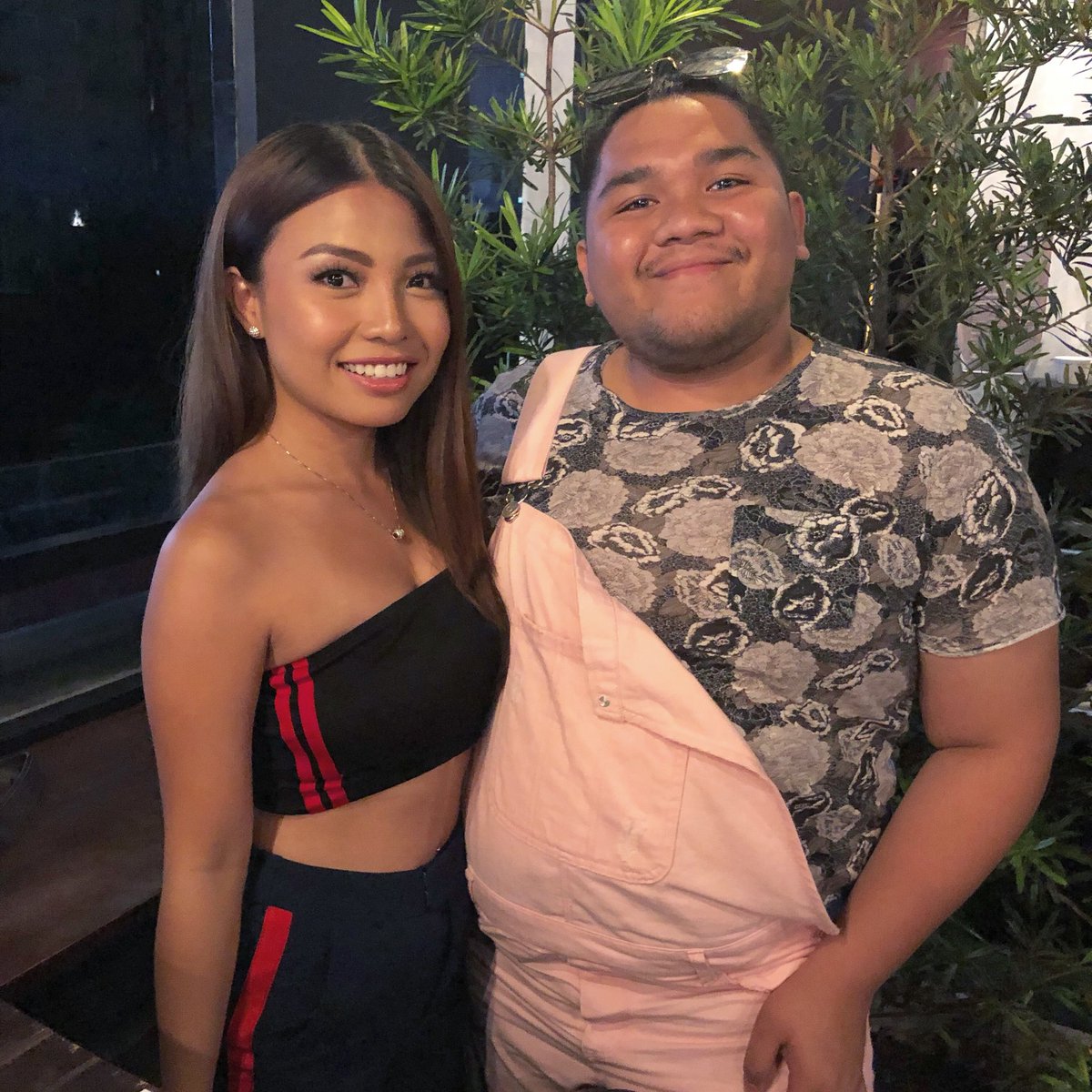 michelledydaily's tweet photo. LLOYD CADENA IS THERE WHEN MICHELLE DY HAD NO ONE. https://t.co/LuYv4EEMsC