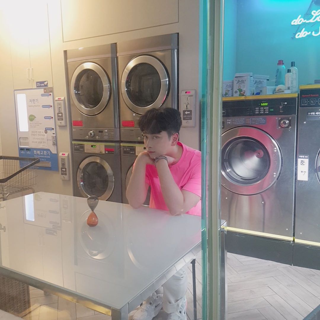 chansungarchive's tweet photo. https://t.co/hl8KTpddKK