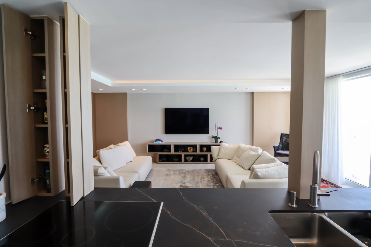 DavilaWoodwork's tweet photo. This beautiful Surfside apartment was crafted featuring Tabu Wood panels and custom decorative columns. Whether it’s looking at the ocean view or doing some light reading in the office, this space will surely take your breath away.

#davilawoodwork #customwoodworks #woodworker https://t.co/XLK1ymd7yn