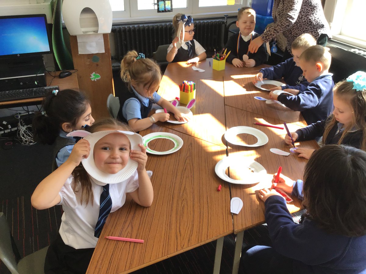 MrBThorntree's tweet photo. What a fun way to end our week! Our Little Bo Peep craft was a blast! 🐑🐑🐑🐑🐑 https://t.co/21KDrTBiVG