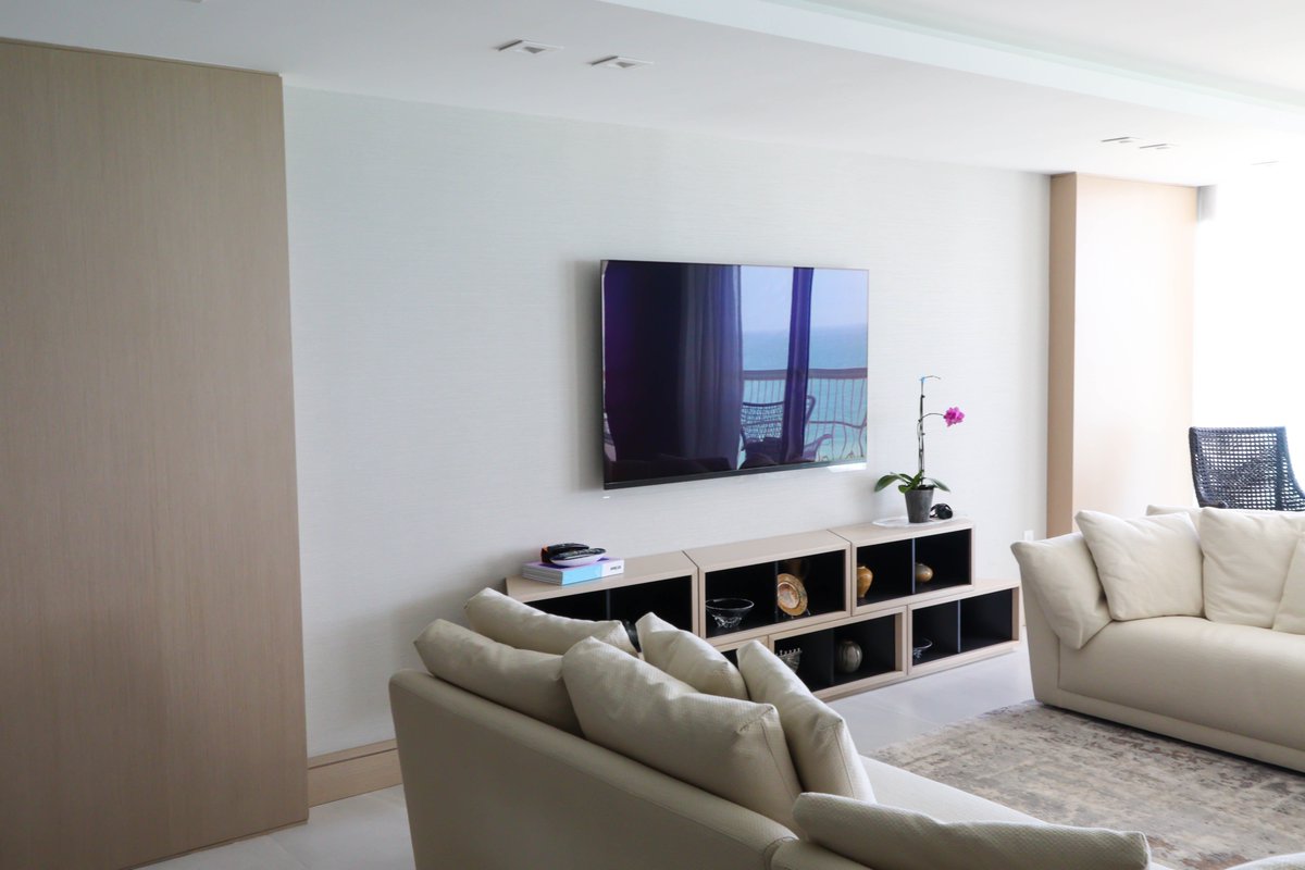 DavilaWoodwork's tweet photo. This beautiful Surfside apartment was crafted featuring Tabu Wood panels and custom decorative columns. Whether it’s looking at the ocean view or doing some light reading in the office, this space will surely take your breath away.

#davilawoodwork #customwoodworks #woodworker https://t.co/XLK1ymd7yn