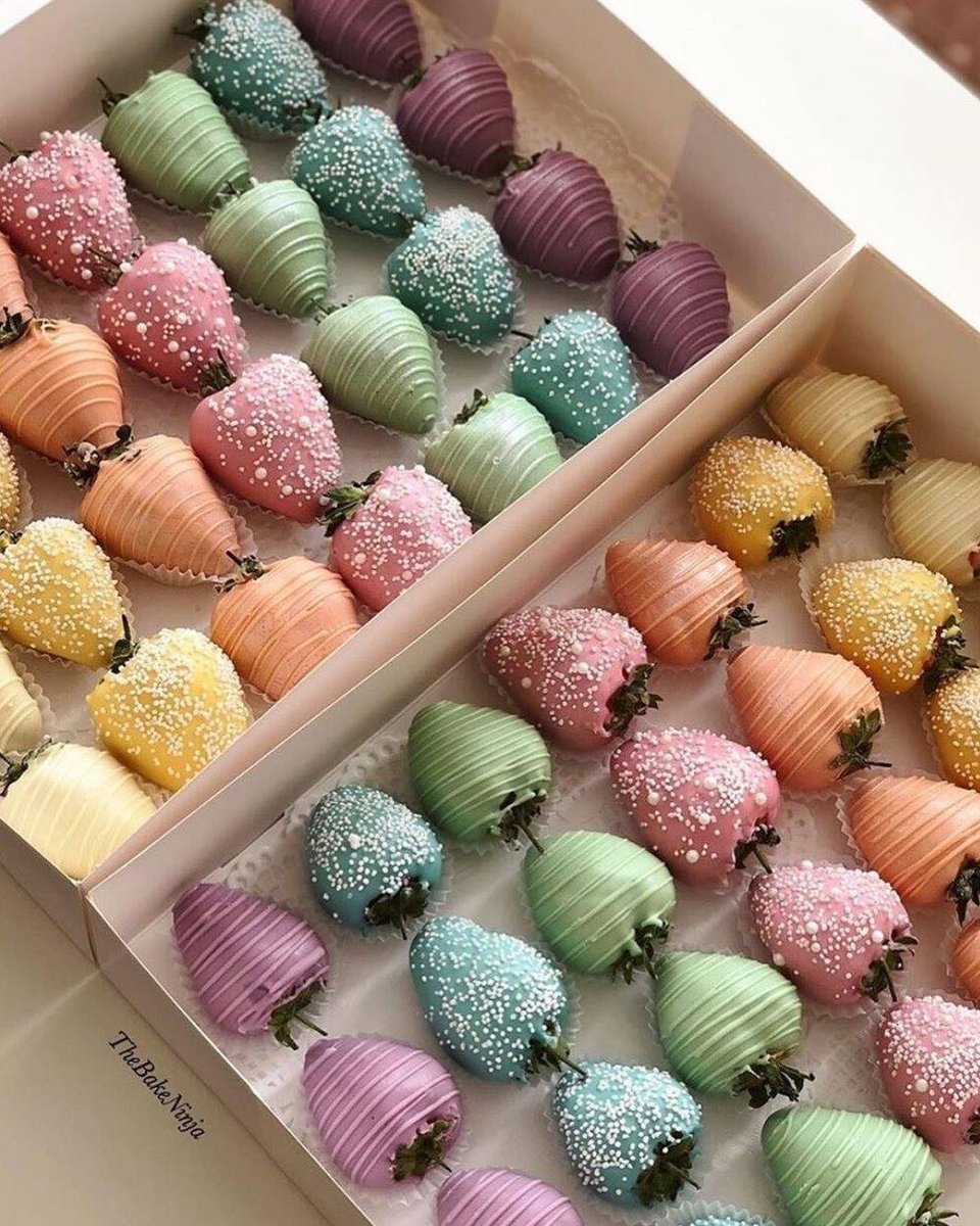 BridalFantasy's tweet photo. Almost too pretty to eat 🍓

Source @weddingforward Desserts by @thebakeninja
#bridalfantasy #bridalfantasymagazine #bfbride #yycwedding #yegwedding #calgarybride #edmontonbride #albertabride #weddinginspo #weddingplanning #weddingstyle #gettingmarried2020 https://t.co/1DgBq8MTFq