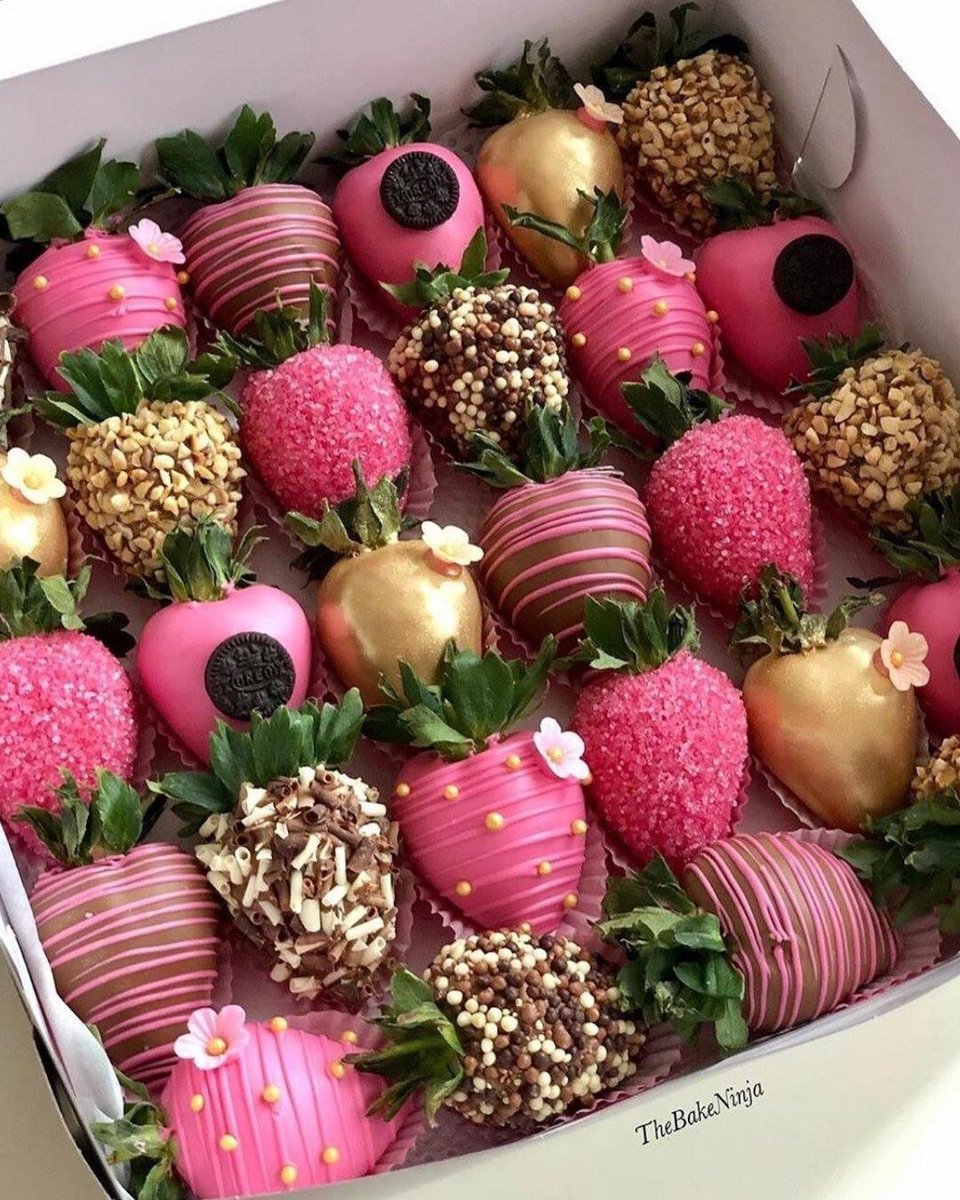 BridalFantasy's tweet photo. Almost too pretty to eat 🍓

Source @weddingforward Desserts by @thebakeninja
#bridalfantasy #bridalfantasymagazine #bfbride #yycwedding #yegwedding #calgarybride #edmontonbride #albertabride #weddinginspo #weddingplanning #weddingstyle #gettingmarried2020 https://t.co/1DgBq8MTFq