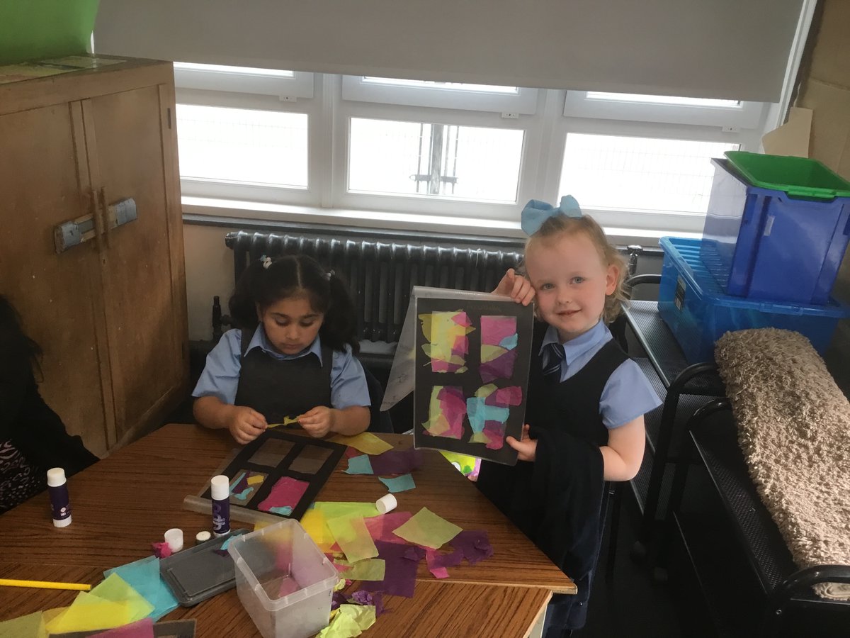 MrBThorntree's tweet photo. Our classroom windows have never looked so nice thanks to the new stained glass windows our lovely little learners made! https://t.co/ObDVgXVifK