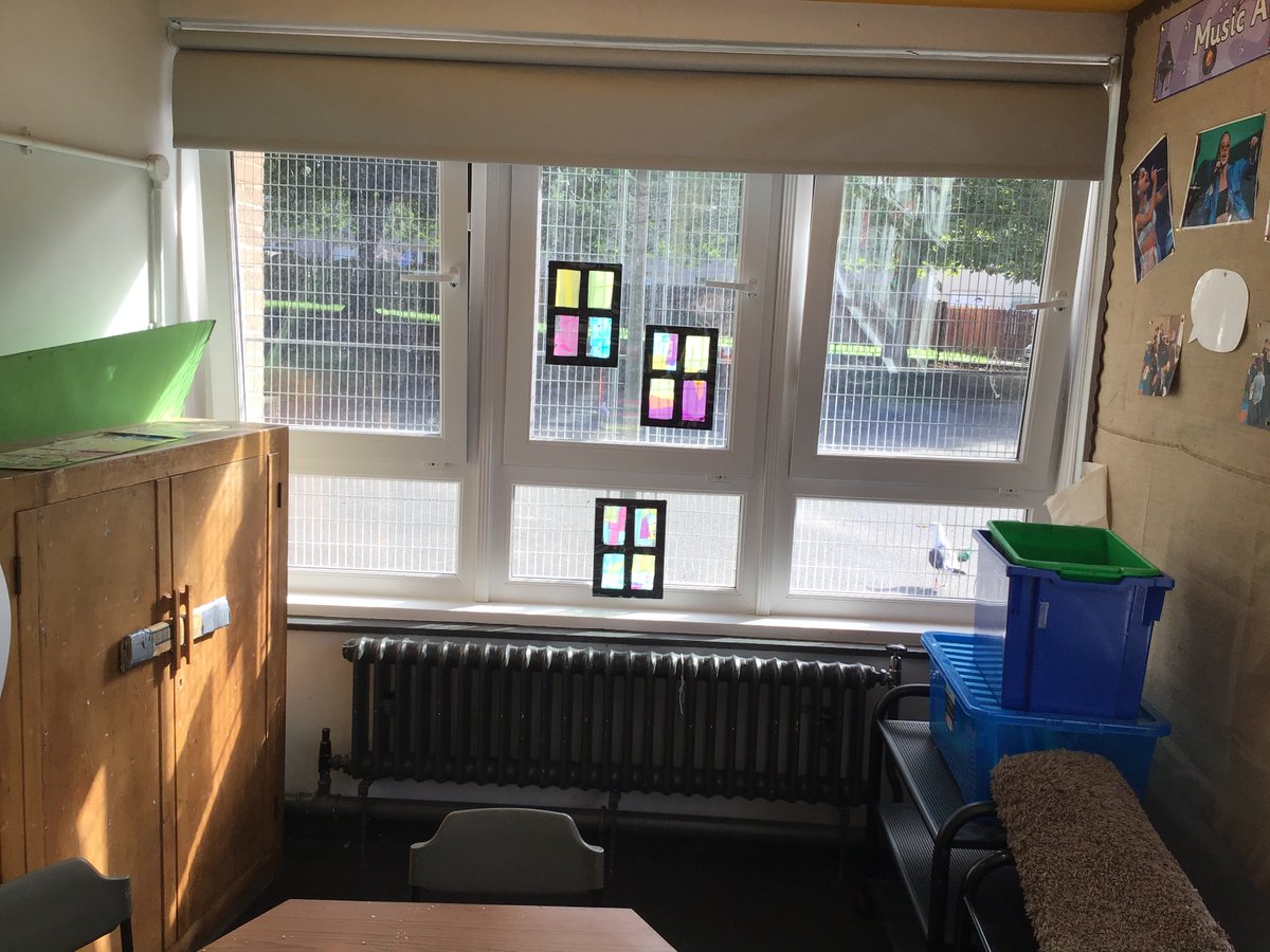 MrBThorntree's tweet photo. Our classroom windows have never looked so nice thanks to the new stained glass windows our lovely little learners made! https://t.co/ObDVgXVifK