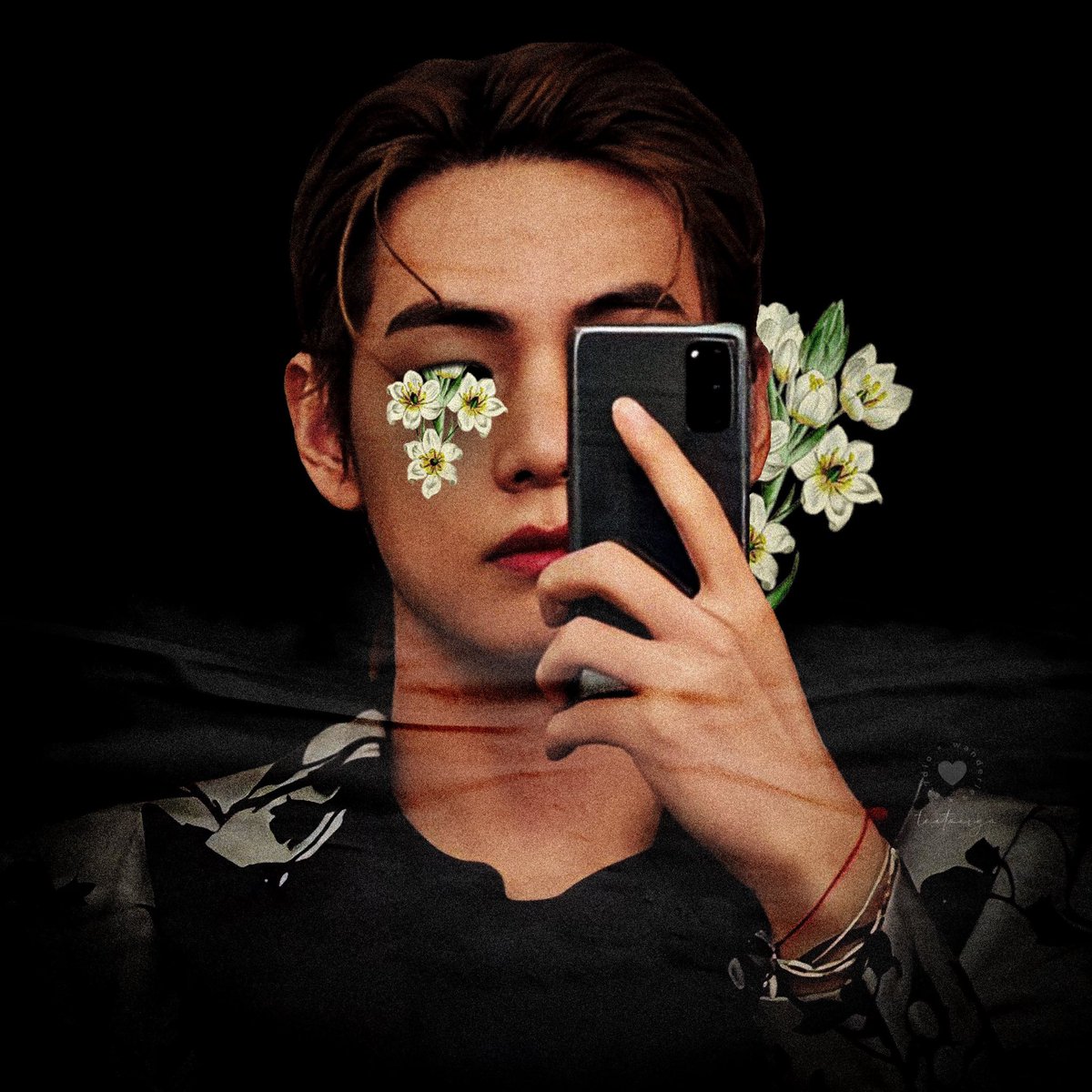monevorte's tweet photo. ㅤ

       ㅤall my flowers are blooming for you.

       ㅤ https://t.co/LGNIqYSfLL
