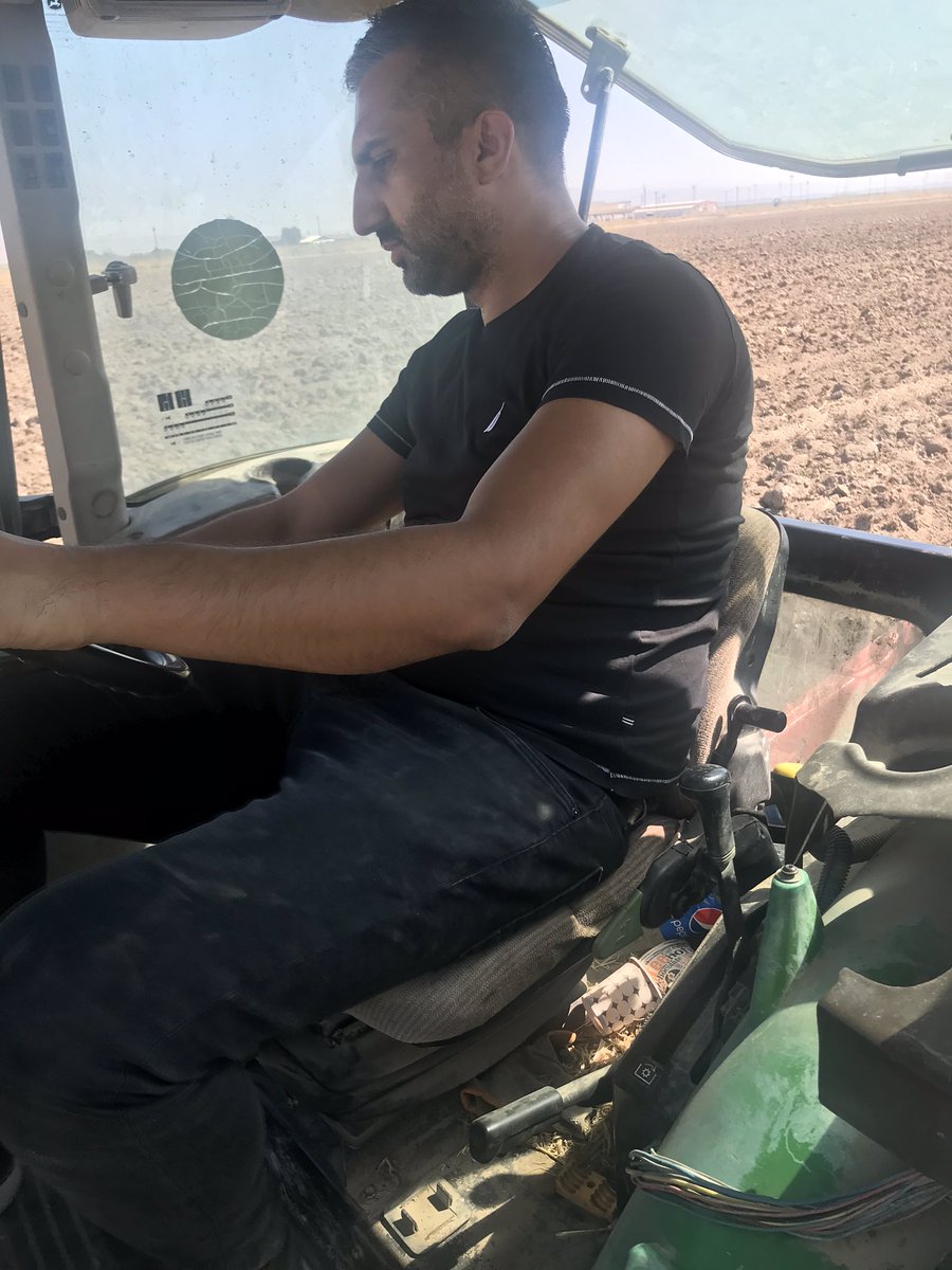 Çiftliğimize alınan yeni tarım aletini kullanmaya başladık desteklerini esirgemeyen Sayın Rektörümüze ve Dekanımıza teşekkür ederiz. <a href="/Karakas1969/">Mehmet Karakaş</a> <a href="/trncvlk/">Prof. Dr. Turan Civelek</a> <a href="/kocatepeuniv/">Afyon Kocatepe Üniversitesi</a> <a href="/gltknibrhm/">ibrahim GÜLTEKİN 🇹🇷</a>