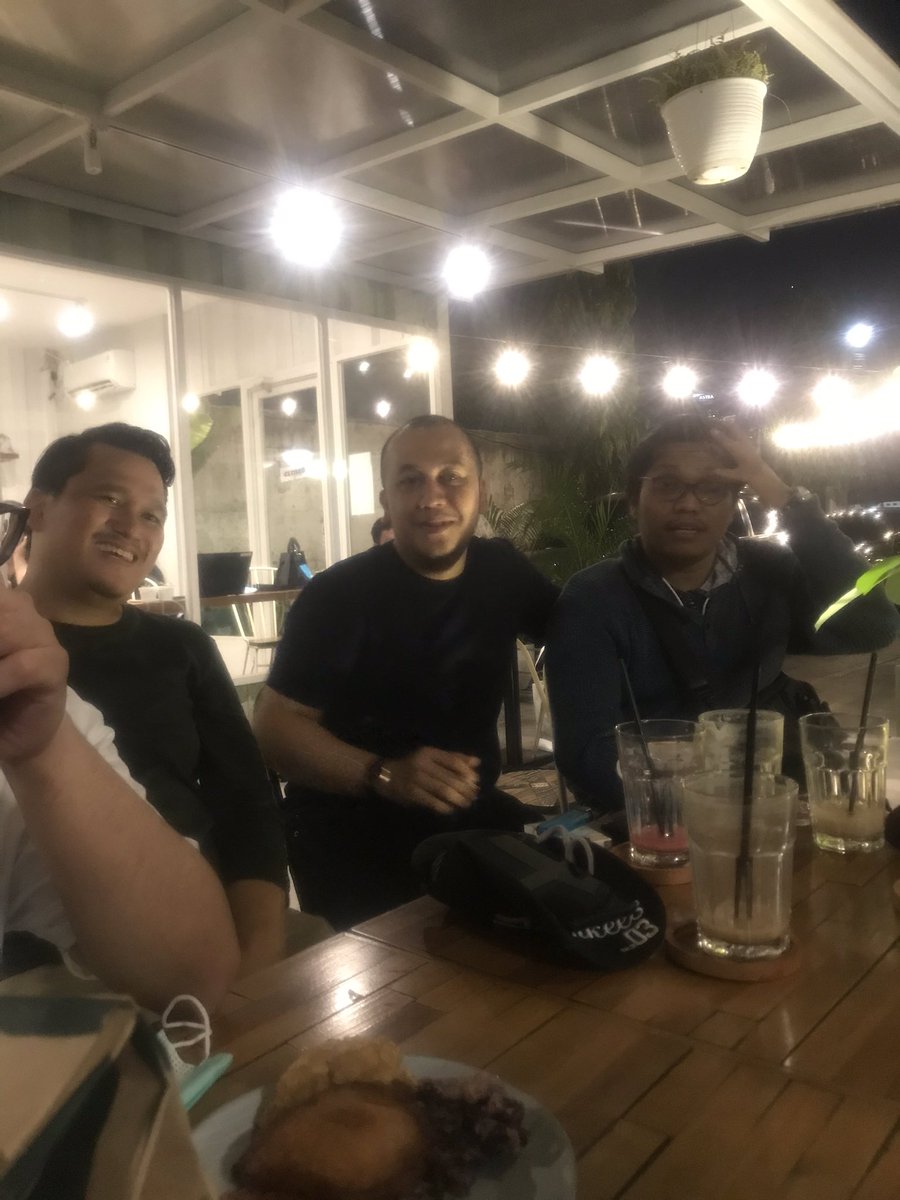 ramabewok's tweet photo. @yozbaonk22 dapet salam jo @johanesmarjuki @venrymessi @jalujalujal @erannt ... https://t.co/Vk33pXypfn