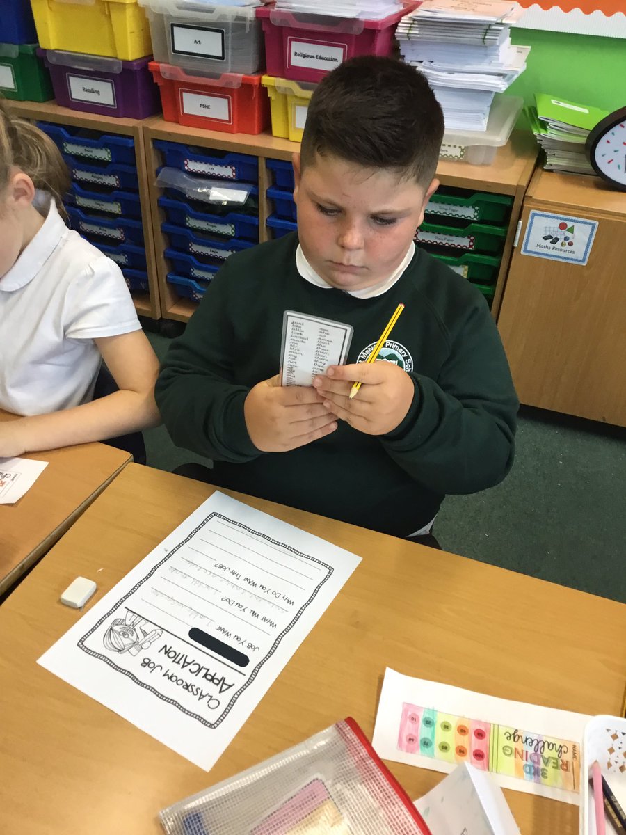 G_M_P_SClass1KD's tweet photo. Lots of very grown up discussions this afternoon in 3KD. The children have been talking about being responsible for our classroom and have each completed a job application form for each of the different roles needed. #minimonitors https://t.co/pzrP04fxaU