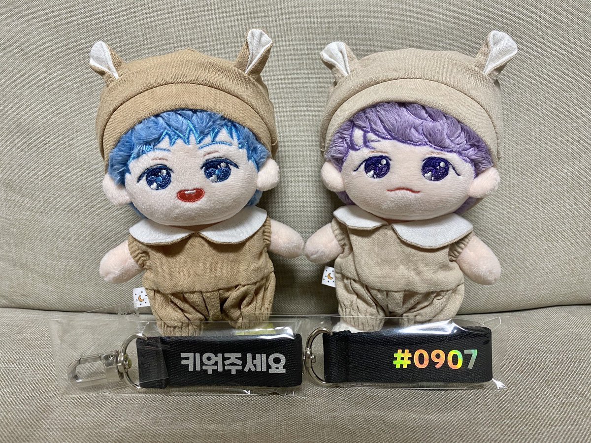 nasdddos's tweet photo. 👉 24주년 리틧 나눔합니다 👈

 소소하게 24주년 축하 이벤트합니다!!

☝️제가올린 이 게시물에 혁옵 앨범 구매 인증을 해주세요
✌️세분을 추첨하여 키링을 보내드릴께요
🤟추첨 : 9월 7일 급으로!! ㅋㅋ

앞면 :0907/뒷면:키워주세요 
급하게 준비했지만 꼭 받아가주세요!!(민포는 안가여!! ㅋㅋ) https://t.co/iFQn1T5TJu