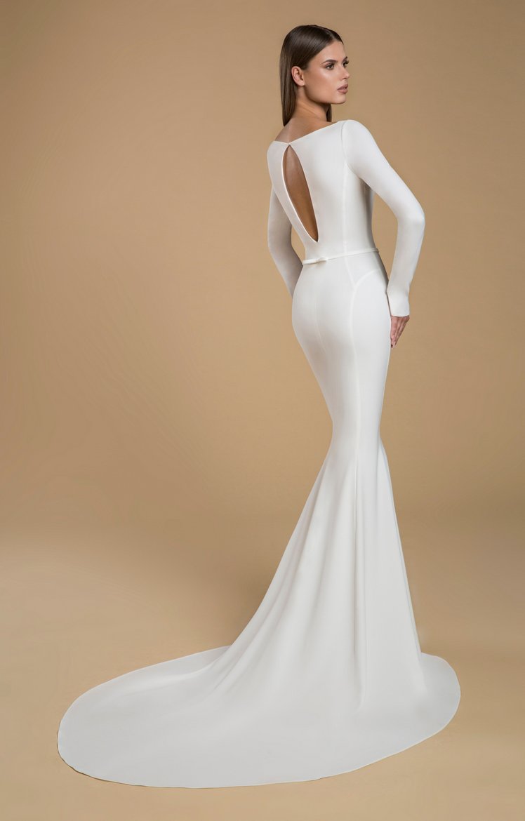 pninatornai's tweet photo. 2021 #LOVEbyPninaTornai #Style14853 is all about clean lines! Try on this style and many others during my trunk show @KleinfeldBridal ending 9/6. Can't make it? The next one will be 10/1 - 10/11.
Book an appointment: https://t.co/B61IAskhCz
Photo: Dvir Kahlon https://t.co/p5nNWjk5Bd