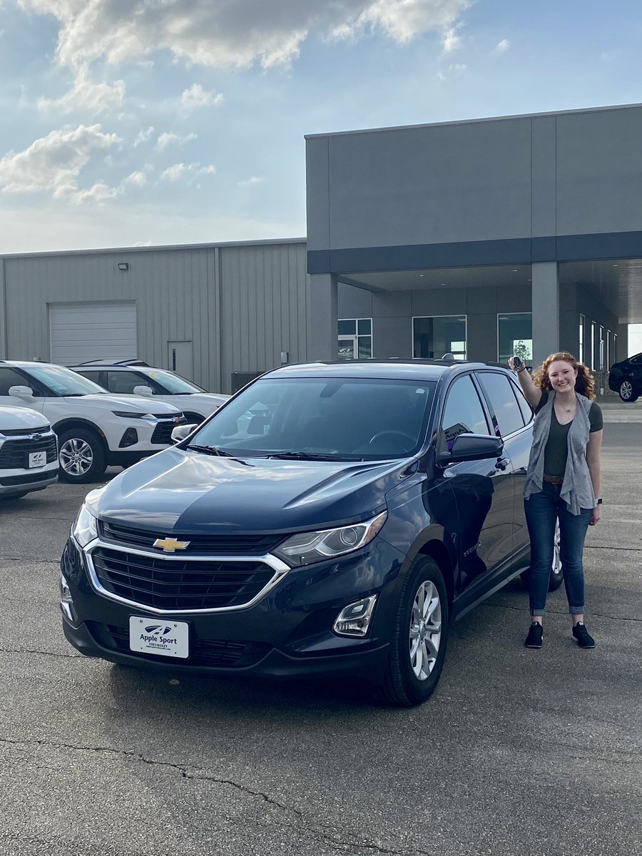 KBlume_'s tweet image. I truly take pride in myself that I had the same truck from when I was 15 to 22 🙏🏻🥰 No major accidents or repairs needed! 

I love my new 2018 Equinox!! Saved up and purchased a cash car! @DaveRamsey @chevrolet
 #debtfree #cashcar #savedatmoney