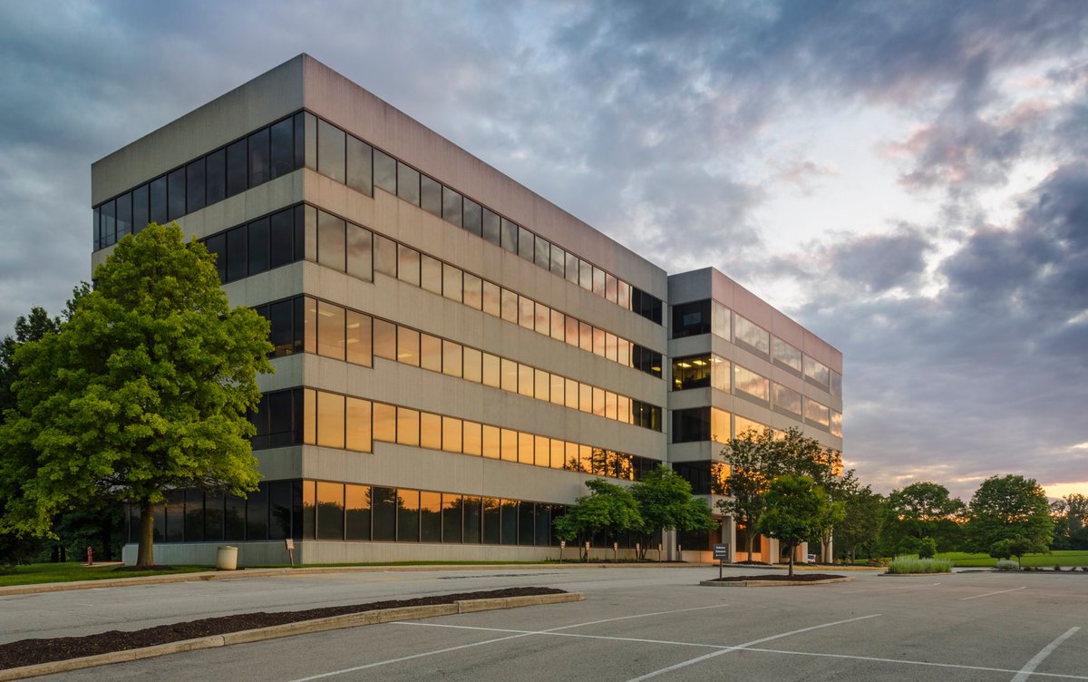 NeyerProperties's tweet photo. 2014 was our first venture into the Indianapolis market, with the purchase of Two & Three Woodfield Crossing. #25YearsofNPI #NPIin2014 #commercialrealestate #acquisitions #Indianapolisrealestate https://t.co/AG5816ZhJO