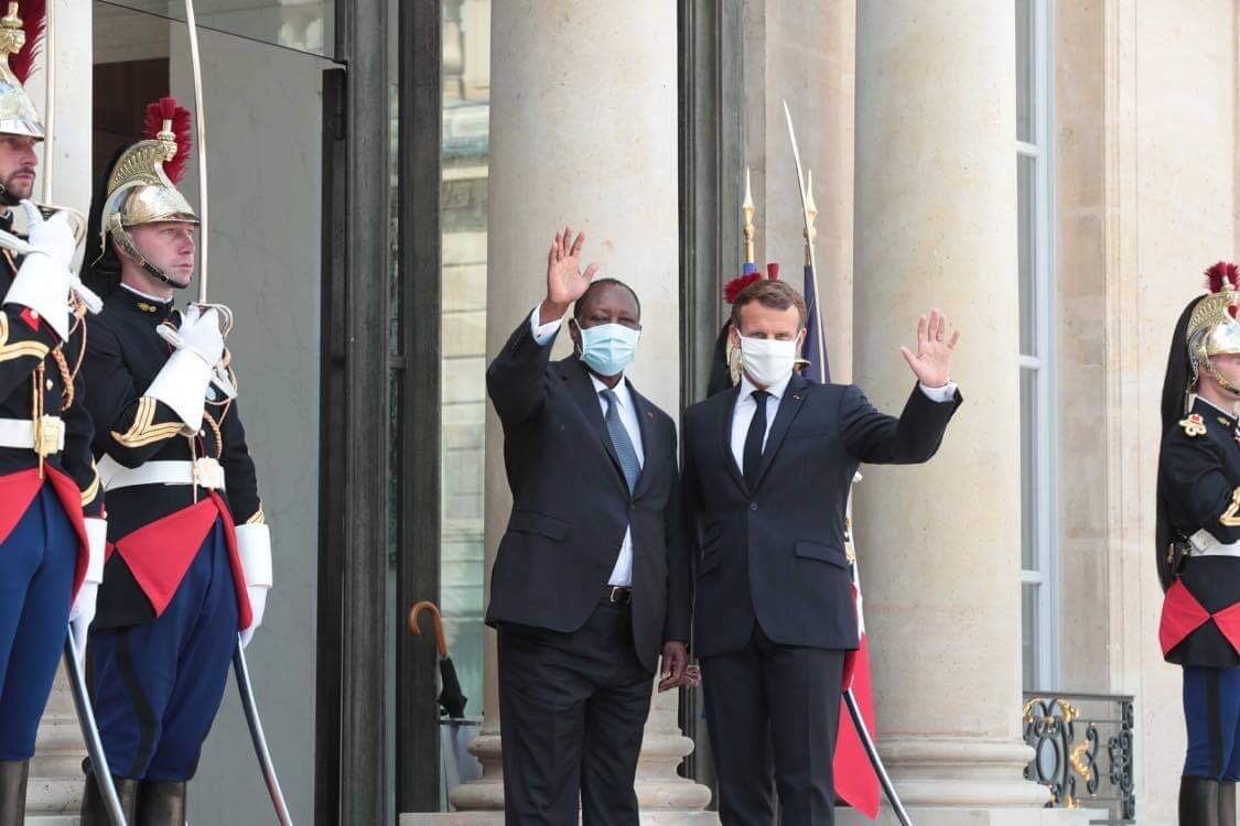 J’ai eu un excellent déjeuner de travail avec mon ami, le Président <a href="/EmmanuelMacron/">Emmanuel Macron</a>. 
Nous nous sommes réjouis de nos convergences de vues sur la situation économique et politique en CI, notamment l’élection présidentielle du 31 octobre 2020, dans un climat de paix.