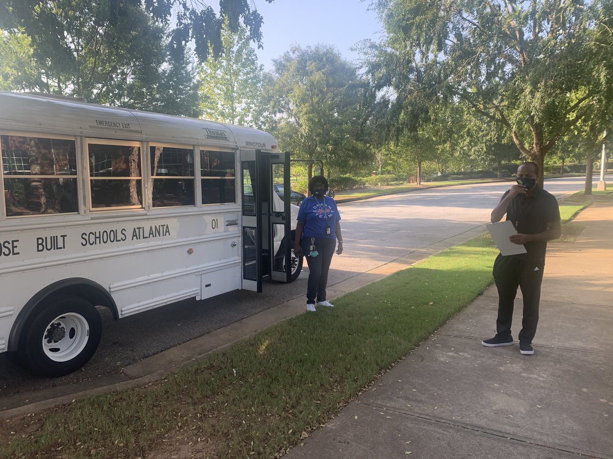 ValueTheirVoice's tweet image. Instructional resource pick-up day for Slater Scholars!!!       Thank you to the families that have picked up resources from our  pick-up locations in the community. @SlaterPBSA @Principal_Kemp