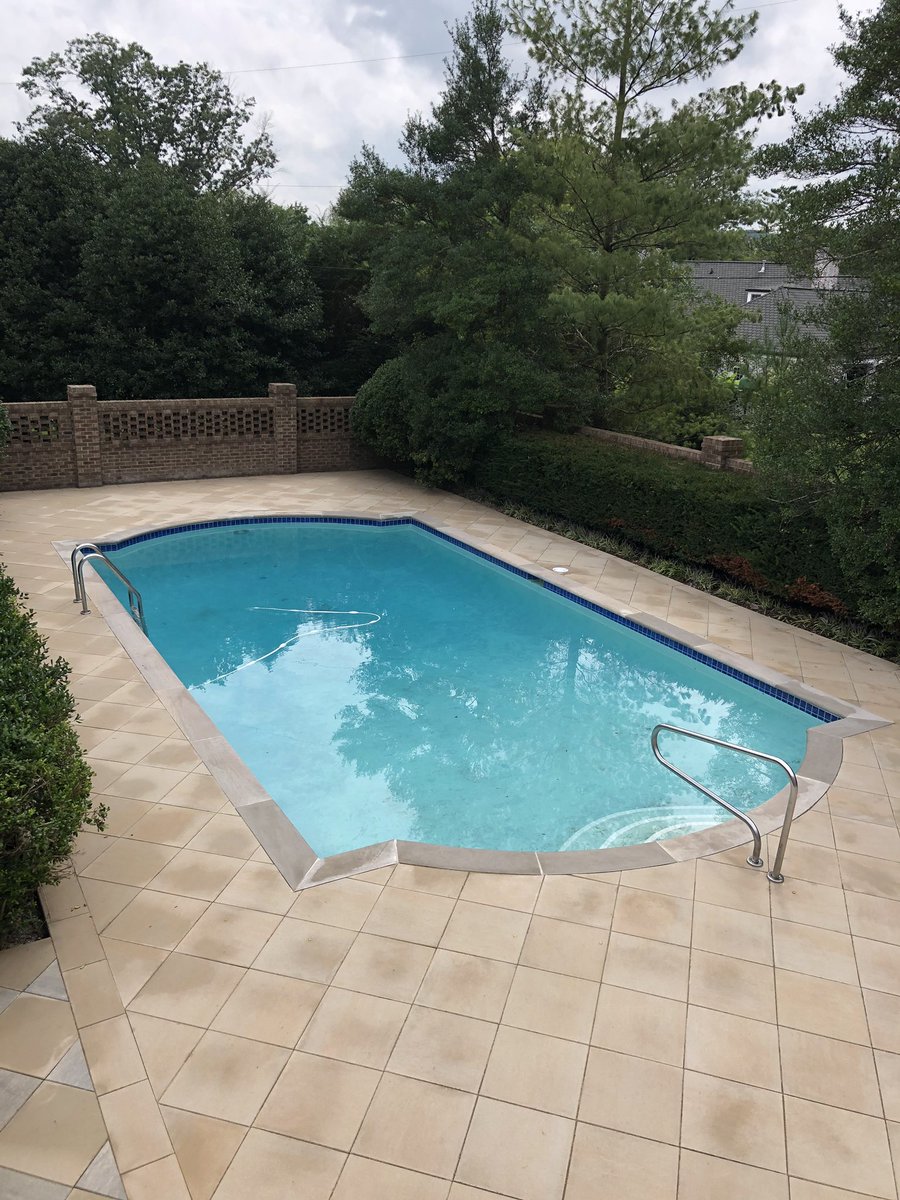 TechoNerren's tweet photo. #TechoPro @willosaurus.rex and his team at #DenaliExteriors knocking out another #CatalogWorthy pool deck! This time blending @techobloc #Para in both the 250x500 and 500x500 sizes in our #BeigeCream and Greyed Nickel colors! 💦💦💦 https://t.co/c5qAaDGgkT