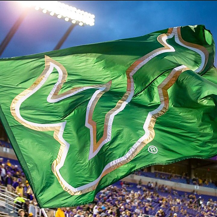 CoachStevensUGA's tweet photo. Happy #CollegeColorsDay🟢🟡‼️

Proud to represent the @USFAthletics colors every day with such great people. Huge S/o to @USF_Equipment for always having us look 🔥

#TheUprising🤘 https://t.co/PlMcl5hAQJ