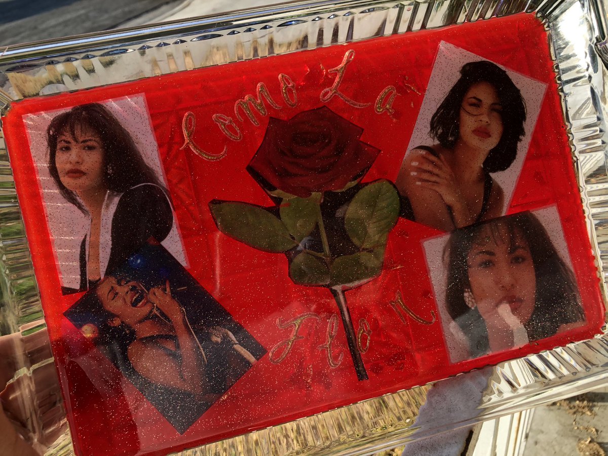 celesssxo's tweet photo. Ordered babe a custom rolling tray and let me tell youuu, @CreativeEssents did NOT disappoint😍✨ https://t.co/6PxWpeIhdv