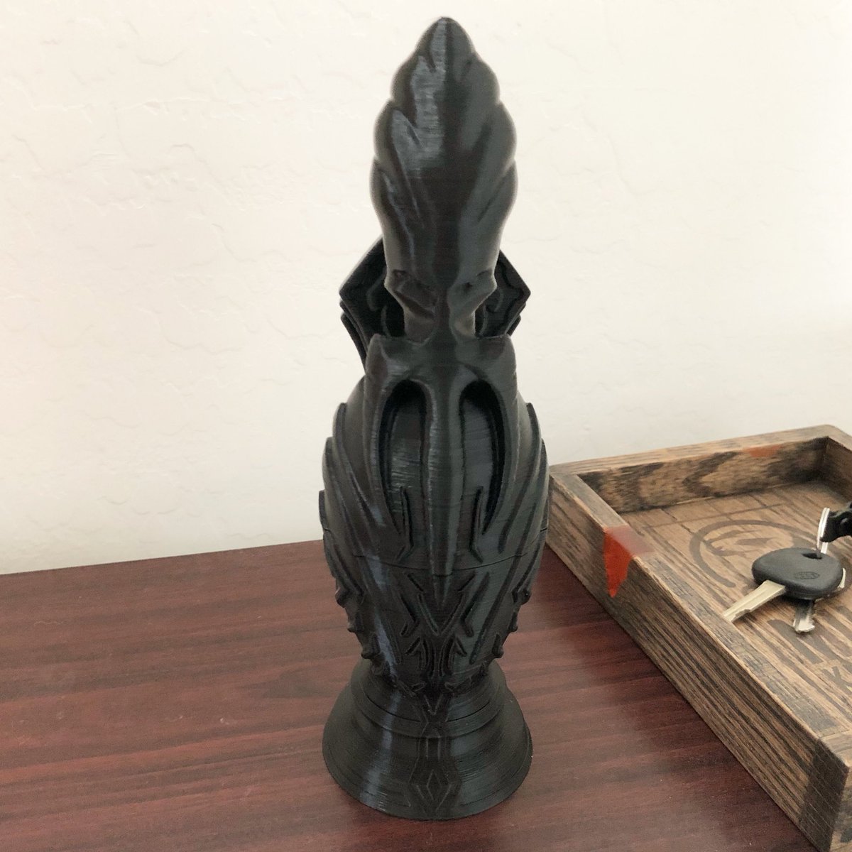 MikeKennedyArt's tweet photo. Finished #3dprinting my Mindflayer artifact sculpt I made in #zbrush a while back! Pretty happy with how it printed out! Now it just makes me even more stoked for #baldursgate3 when I look at it 😂

 #dnd #dungeonsanddragons #dnd5e @larianstudios #wotc https://t.co/YppK3WmHG2