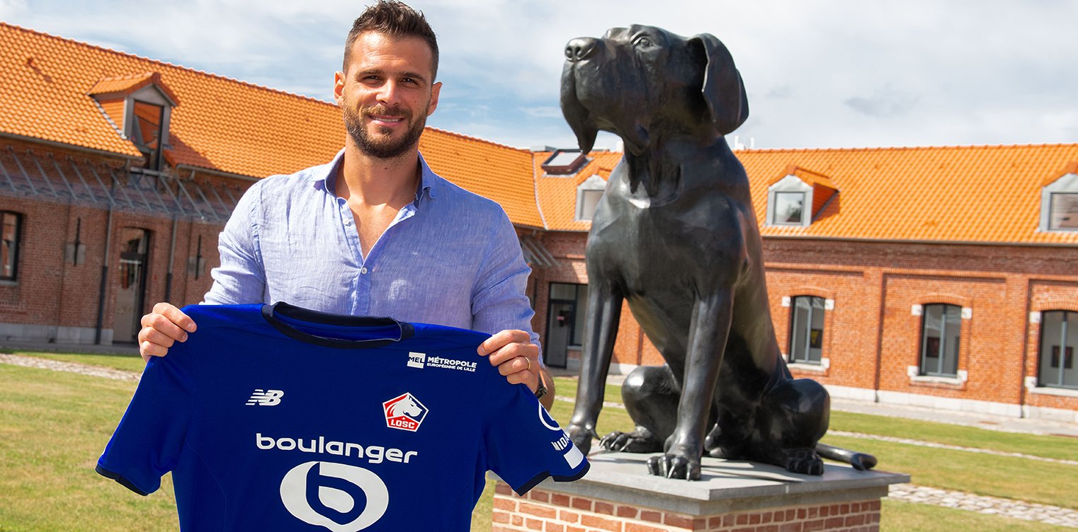 FOOTBALLFANSSTUFF on X: "Lille have signed Orestis Karnezis from Napoli on  contract until 2023. <a href=