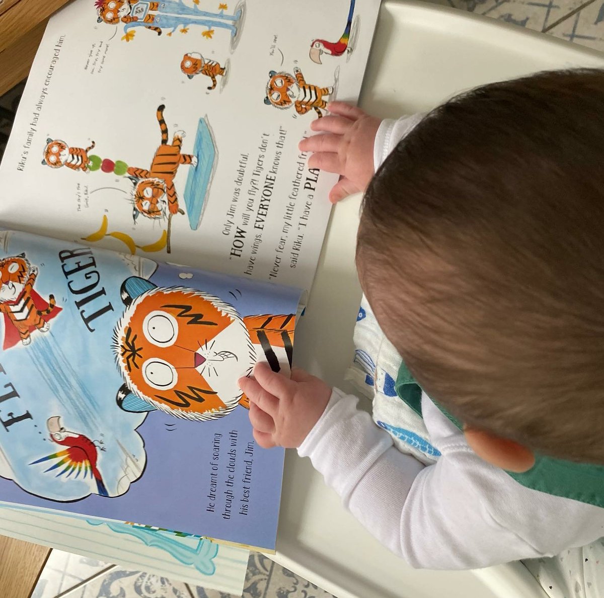 SthAsianWriters's tweet photo. ✨WONDERFUL✨ to see our #SAHMcomp winner, @dhesper's little one enjoying all his @HachetteKids goodies: 

"Thanks @sthasianwriters &amp; @HachetteKids for our @SAHM_UK prize. He'll grow into most of them, but, Fly Tiger Fly by @r1k1n has already gone down a storm"

#OurStoriesMatter https://t.co/AysuFFIN1q