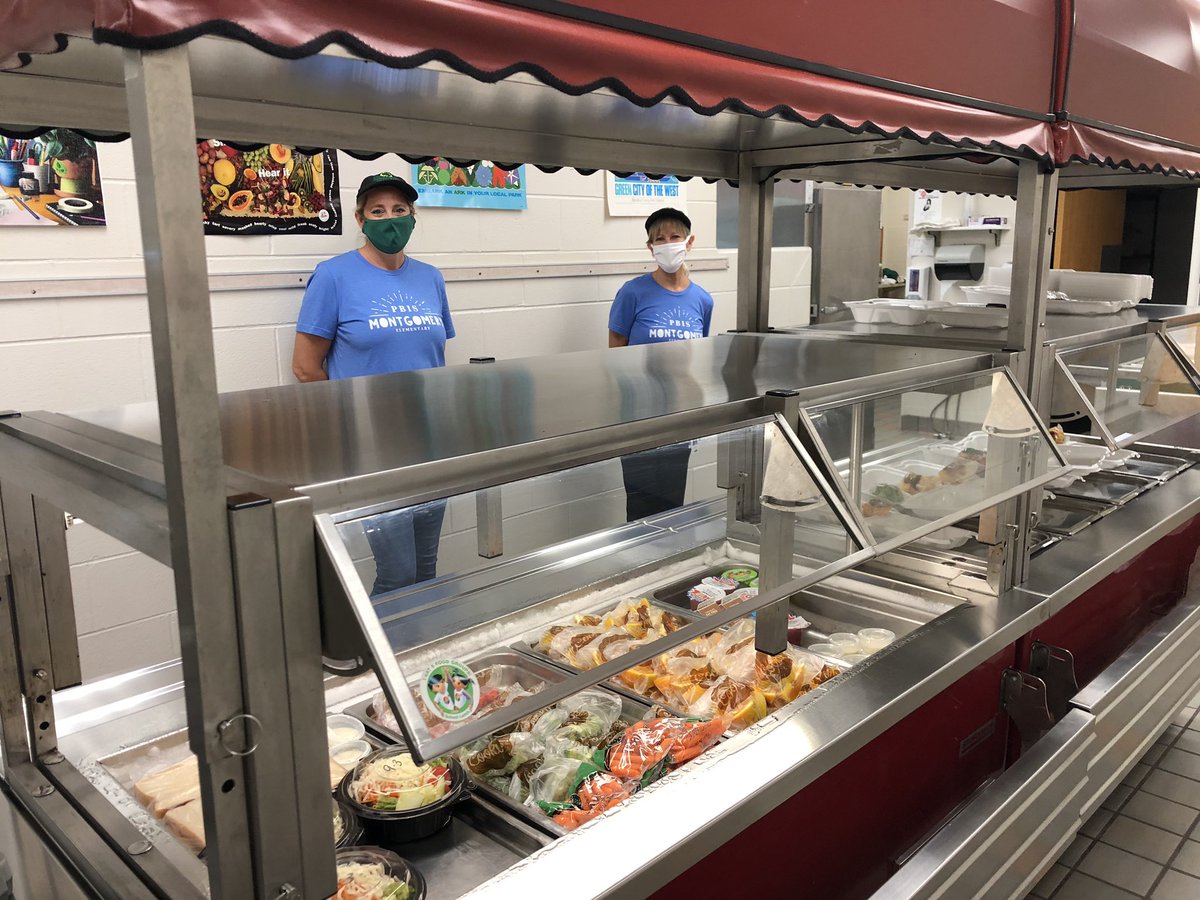 KarenNaberMEd's tweet photo. Thanks to all of our @SycamoreSchools Child Nutrition staff for their planning and packaging of individual food orders for our littlest learners! #LunchTimeRocks https://t.co/6hDuWZelfa