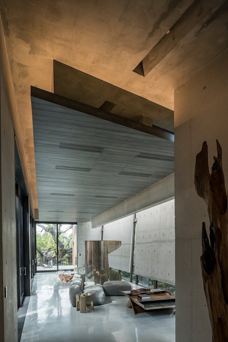INTERIORPORN1's tweet photo. Miami Beach house of my dreams. https://t.co/ucQzfILLT3