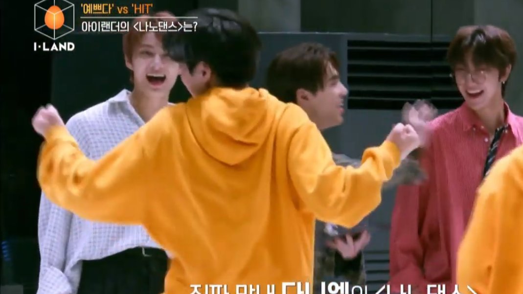 wonubliss's tweet photo. junhui will be one of the sweetest and most caring mentors🥺🥺 opportunity pls @pledis_17 https://t.co/y1tMvEVEI6