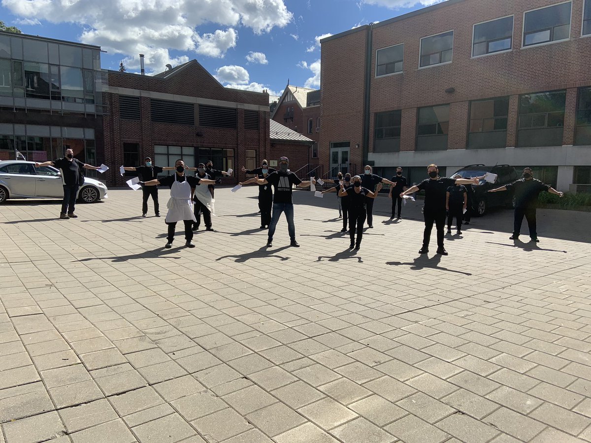 jtrudeau3302's tweet photo. Welcome back @branksomehall @Aramark employees! So great to have our family back together #backtoworktraining #newservicemodel #backtoschool https://t.co/6yI1FpZyE5