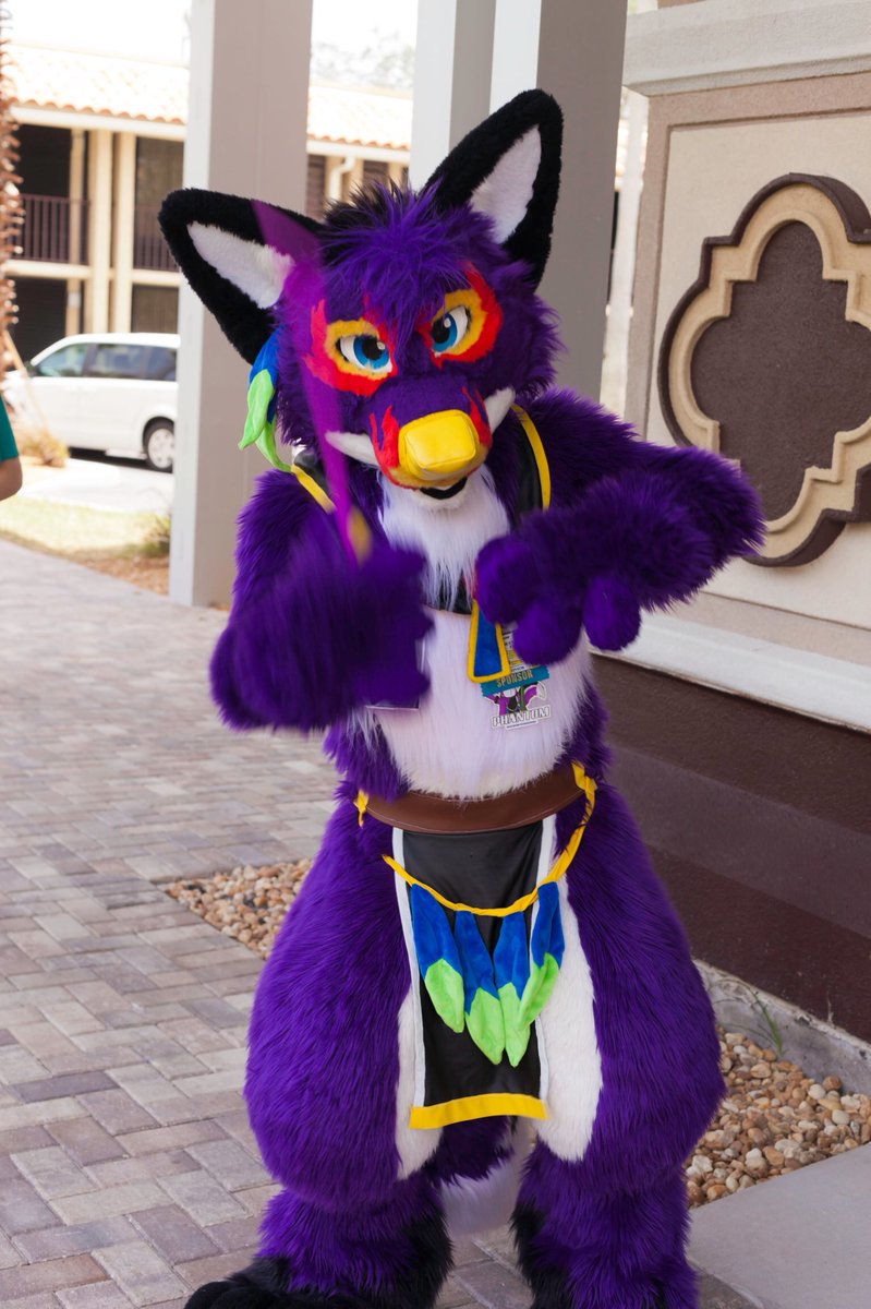 PhantomFoxForce's tweet photo. #FursuitFriday
I didn’t have my trusty polearm so I made do with a straw 😂
#Megaplex2017 #MPlex2017 https://t.co/hKptPgynfO