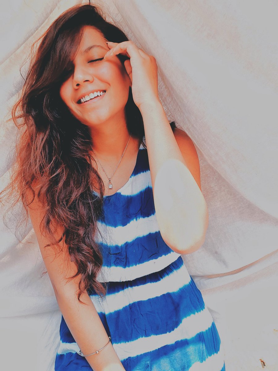Tisshhhh2's tweet photo. Smile is the key to everything you ever need❤
#smile #portrait #Tweet #love https://t.co/a3HPpamn69