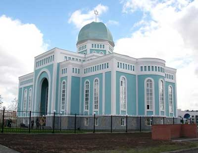Beis Rachel Synagogue was built in 2004 in Astana, Kazakhstan.It was built by billionaire Alexander Mashkevitch and its run by Chabad Lubavitch.