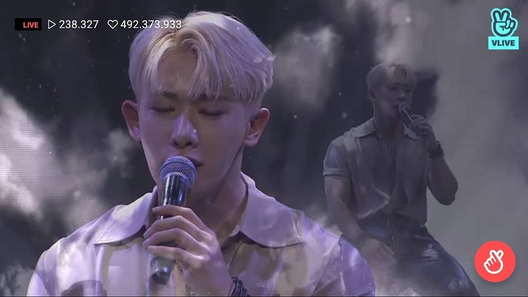 KyunieZaawOofie's tweet photo. @official__wonho So excited and so happy to see you Won, hope you have a good day always, our precious king🙂Love you forever with all my heart from Indonesia💙
Just love this so hard, looks so aesthetic for me🙂🙆💙
Wonho aku cinta kamu selamanya💙💙💙🇮🇩
#WONHO #WENEE #wonhodebut https://t.co/XkoLmxUqrm